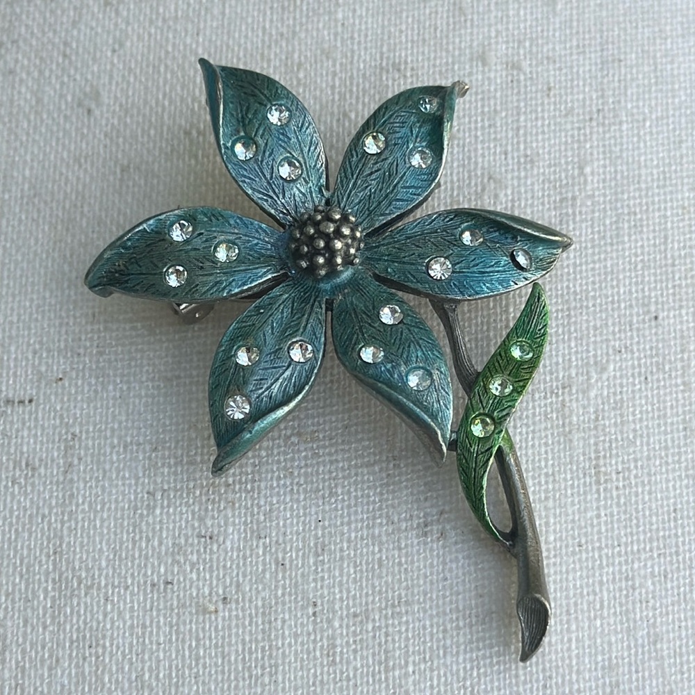 Vintage JJ Jonette flower brooch